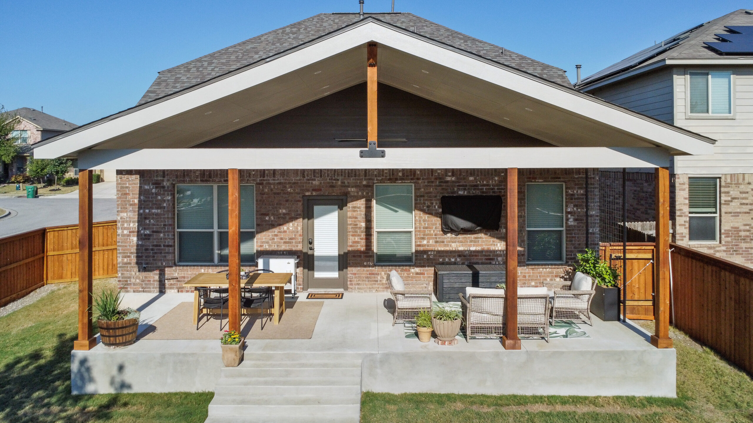house ext